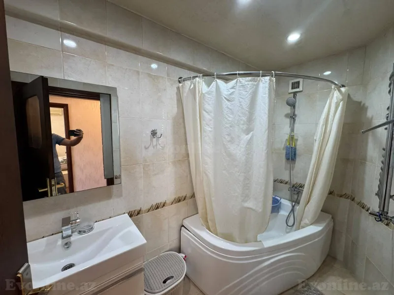 Satılır 3 otaqlı Mənzil Köhnə tikili 80 m² Bakı, Yasamal r., İnşaatçılar m — Mənzil, Bakı (8)
