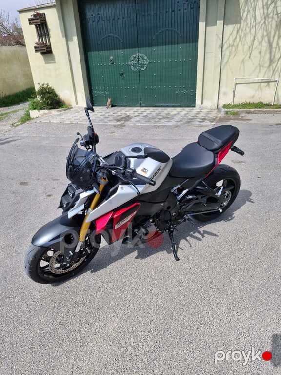 Suzuki GSX-S1000, 1000 sm3, 2024 il, 9 200 km — Motosikletlər, Bakı (8)