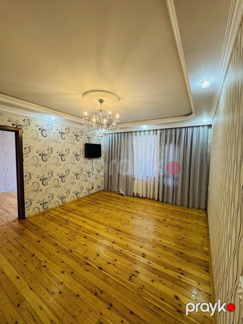 İcarəyə verilir 4 otaqlı köhnə tikili 85 m² — Sumqayıt