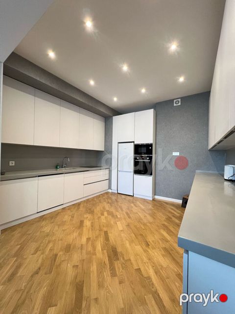 İcarəyə verilir 3 otaqlı yeni tikili 130 m² — Bakı