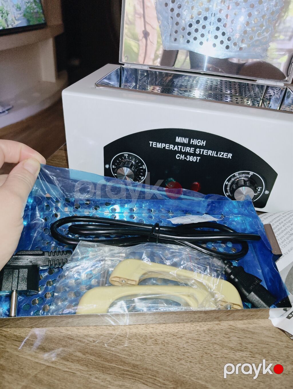 Yüksək temperaturla sterilizasiya edən quru hava tipli cihaz Manikür — Kreslo, Bakı (3)
