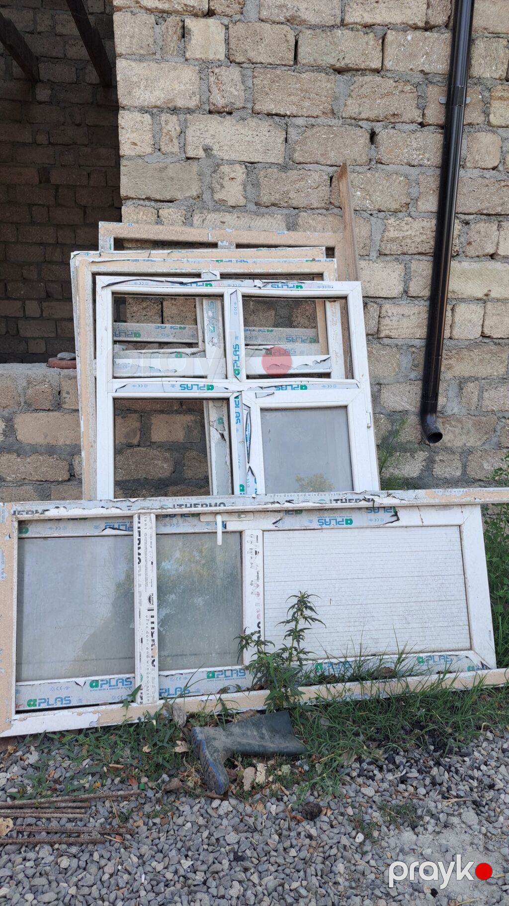 550 azn nen 100 azn endirimle cemi 450 azn. PVC pəncərə çərçivələri və — Pəncərələr, qapılar, balkonlar, Xaçmaz (3)