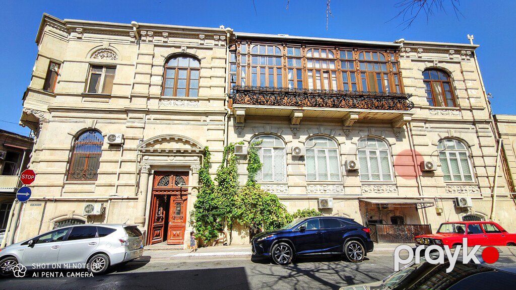 Satılır 4 otaqlı köhnə tikili 250 m² — Mənzil, Bakı (8)
