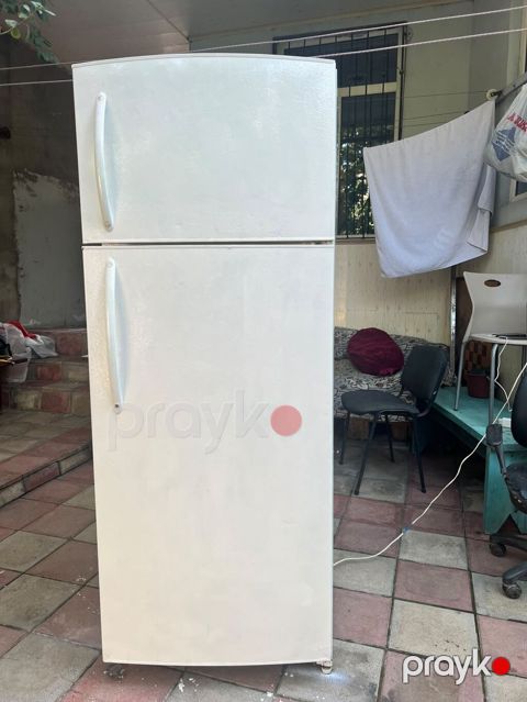 Soyuducu 220bazn satlır tam işləy vəziyyətdədi Səbail rayon — Bakı