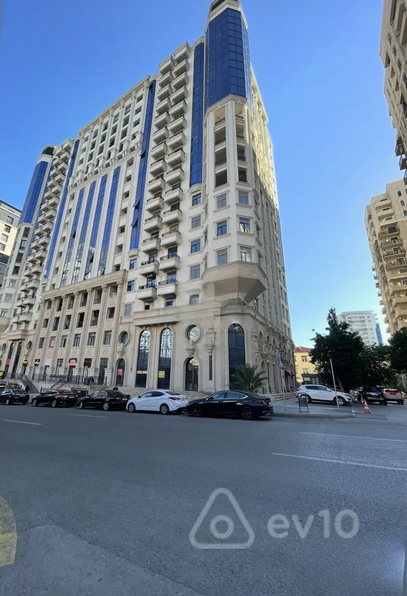 4 otaqlı mənzil, 242 m², Azadliq Prospekti — Mənzil, Bakı (3)