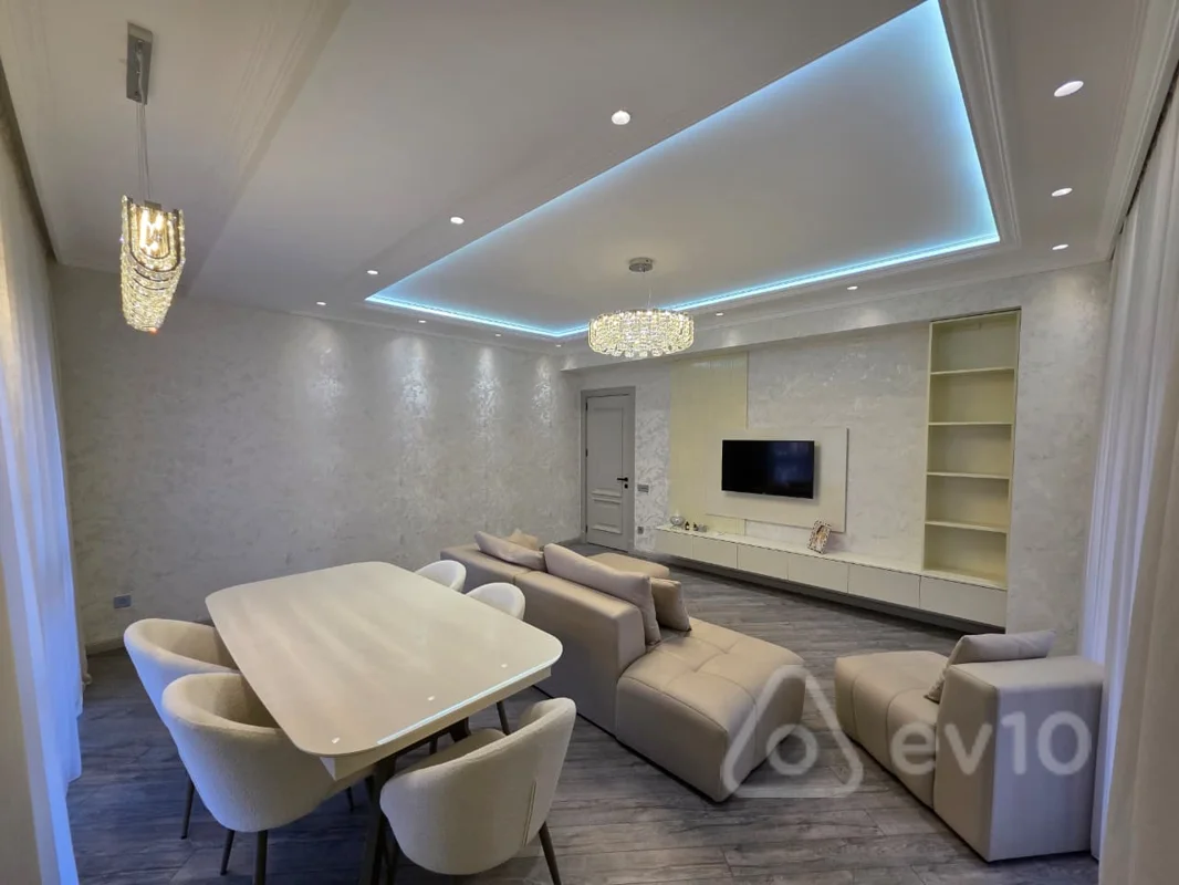 3 otaqlı mənzil, 130 m², N.Rəfiyev küç. — kirayə — Bakı