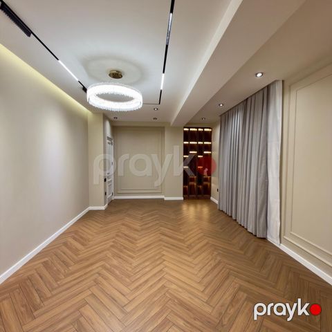 Satılır 4 otaqlı yeni tikili 150 m² — Bakı