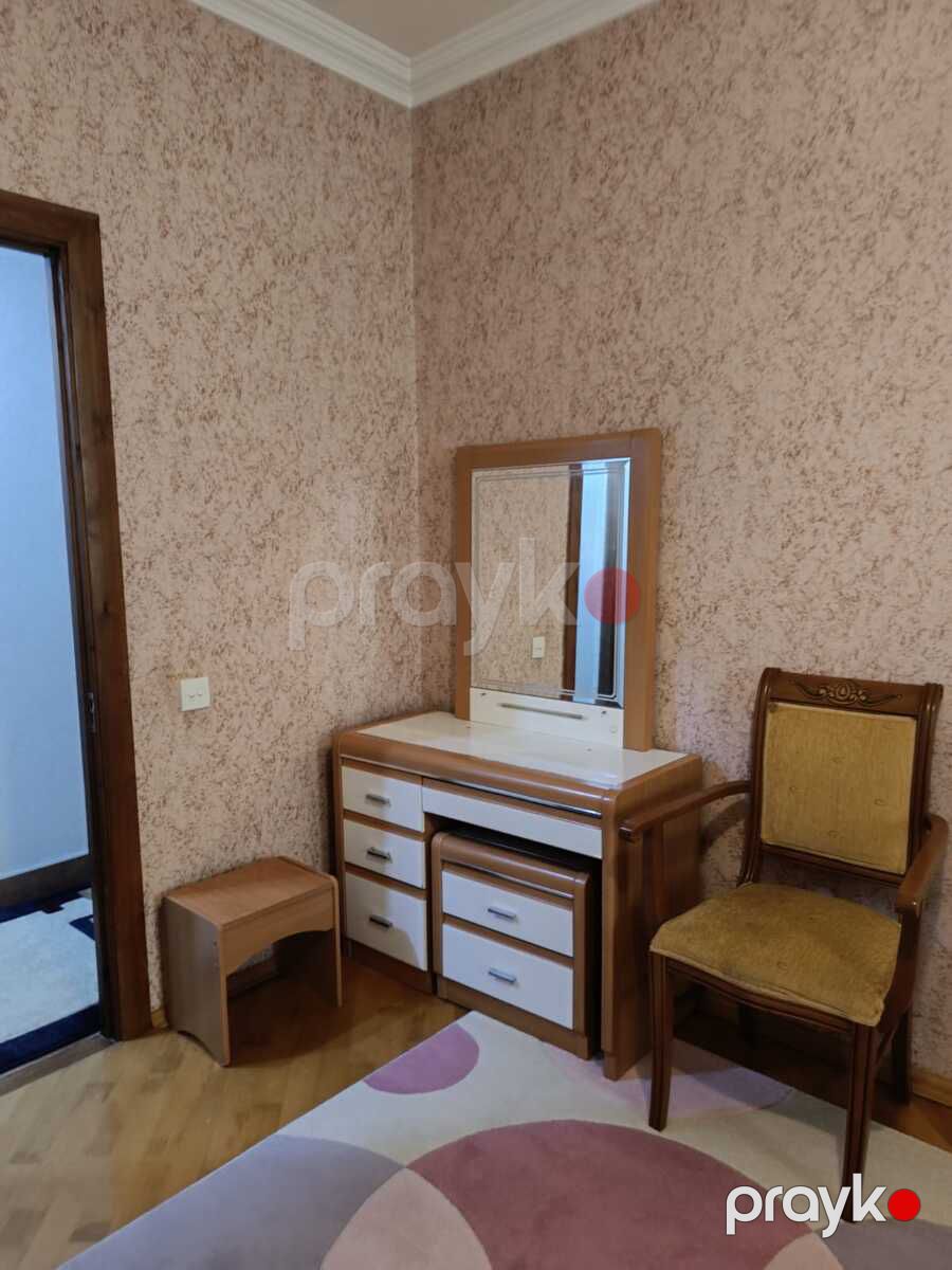 İcarəyə verilir 4 otaqlı köhnə tikili 135 m² — Mənzil, Bakı (8)