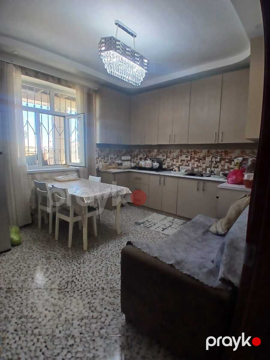 Satılır 6 otaqlı həyət evi/bağ evi 200 m² — Ev, villa, Bakı (11)