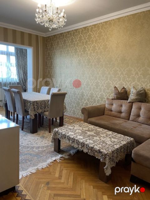 Satılır 3 otaqlı köhnə tikili 85 m² — Bakı