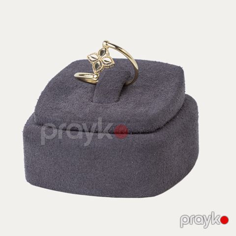 Üzük qadınlar üçün 10975_201, qızıl 585 əyar No Brand — Bakı