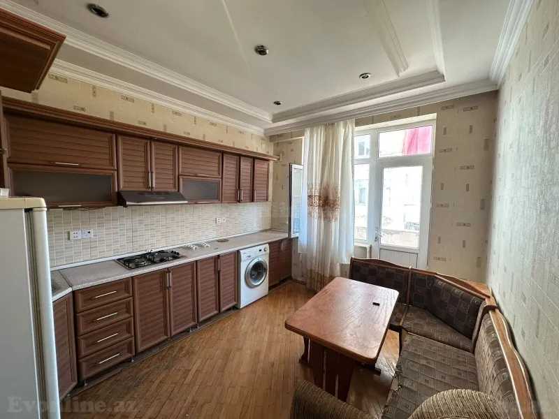 Satılır 2 otaqlı Mənzil Yeni tikili 85 m² Bakı, Yasamal r., İnşaatçılar m., Yeni Yasamal — Mənzil, Bakı (4)