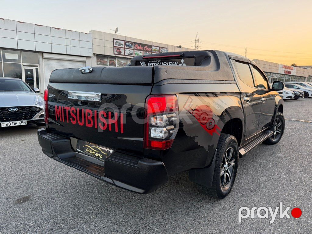 Mitsubishi L200, 2.4 L, 2021 il, 158 000 km — Avtomobillər, Bakı (7)
