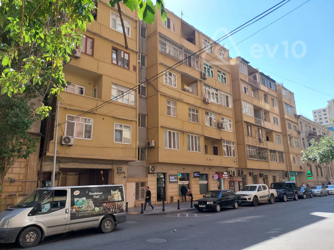 3 otaqlı mənzil, 75 m², Wamil Ezizbeyov Kucesi — Bakı