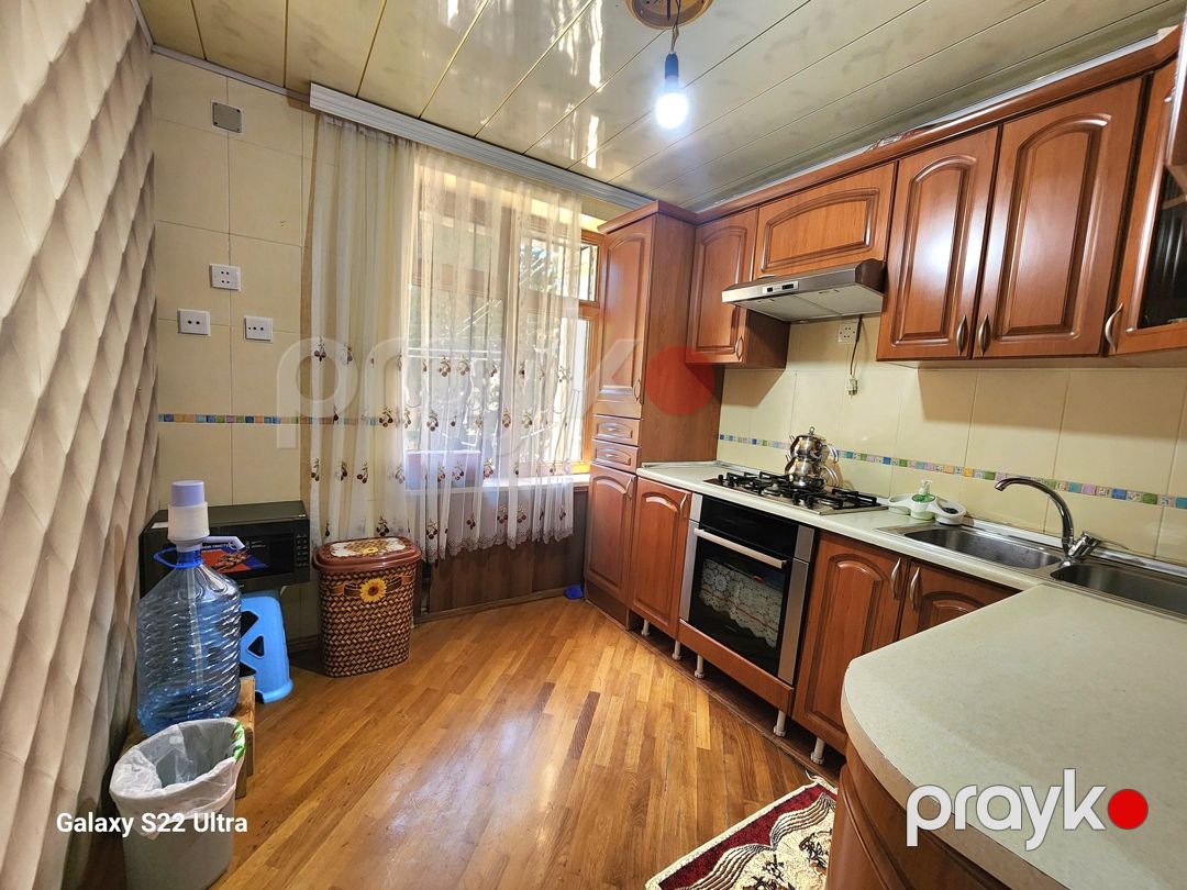 Satılır 4 otaqlı köhnə tikili 100 m² — Mənzil, Bakı (9)