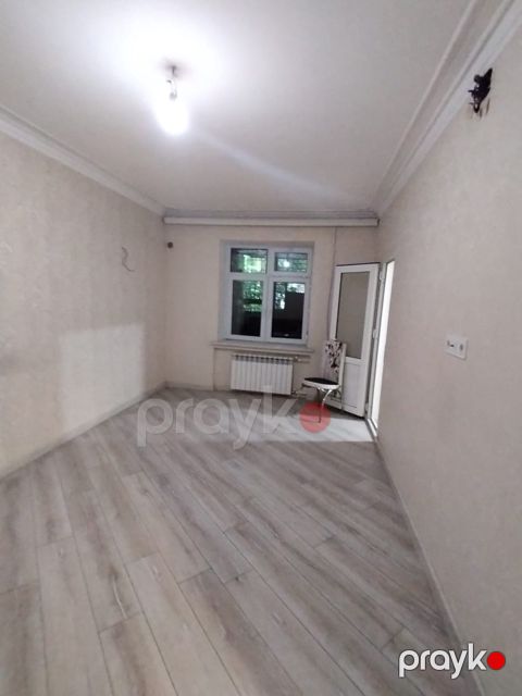 Satılır 3 otaqlı köhnə tikili 70 m² — Bakı