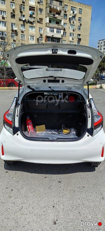Toyota Aqua, 1.5 L, 0.87 kWh, 2019 il, 130 000 km — Avtomobillər, Bakı (6)