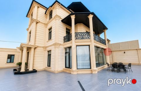 Satılır 8 otaqlı həyət evi/bağ evi 700 m² — Bakı