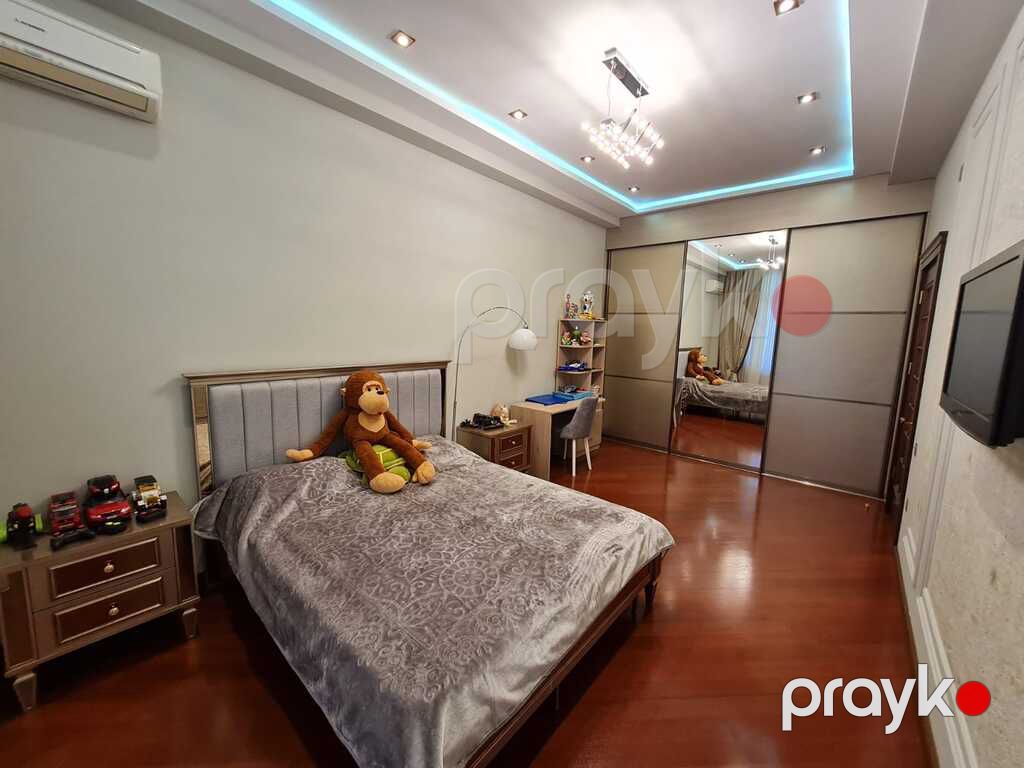 Satılır 4 otaqlı yeni tikili 200 m² — Mənzil, Bakı (11)