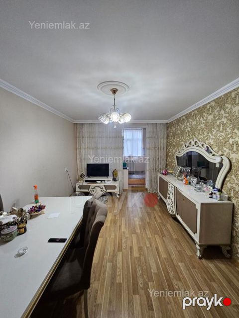 Satılır 3 otaqlı Bina evi menzil (Köhnə tikili), 61 m², Birləşmiş məhəllə — Sumqayıt