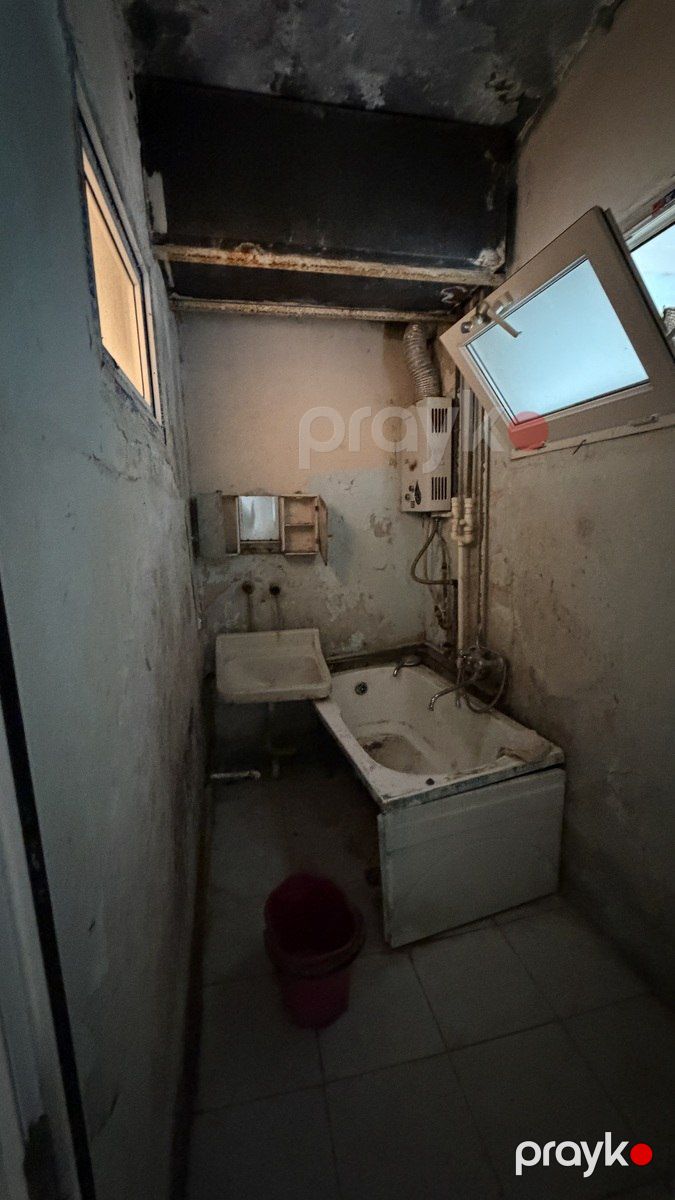 Satılır 2 otaqlı köhnə tikili 65 m² — Mənzil, Bakı (6)