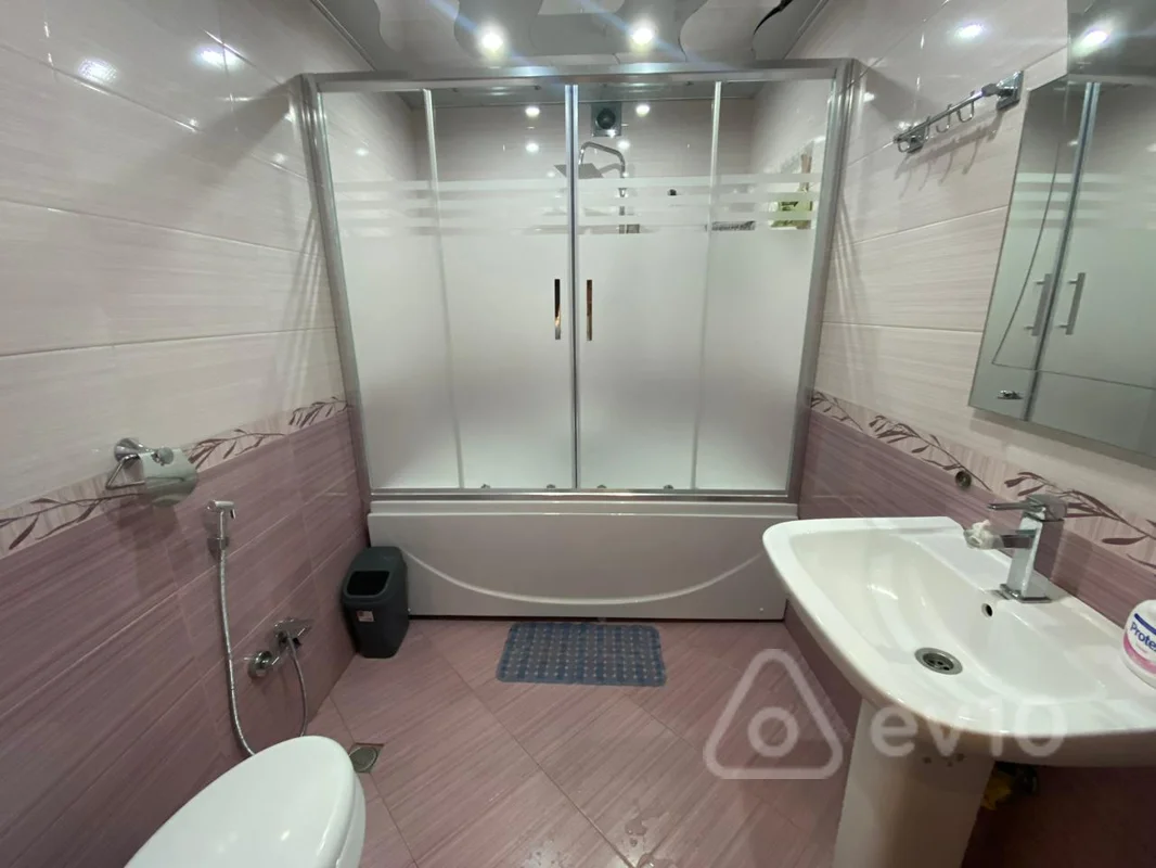 3 otaqlı mənzil, 110 m², Bakı şəhəri, Təbriz küçəsi — kirayə — Mənzil, Bakı (10)