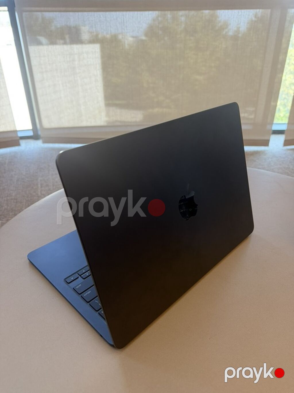 Apple MacBook Air 13" (Midnight) – M2 çipi ilə Xüsusiyyətlər — Apple Macbook, Bakı (2)