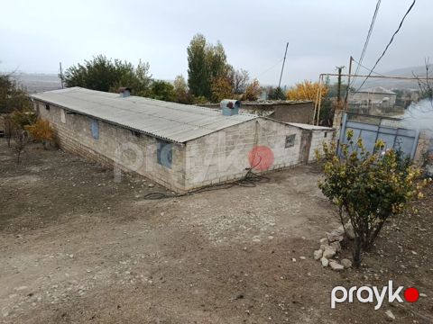 Satılır Real Alıcıya Endirim Olunacaq Bakı-Quba yolunun Siyəzən — Siyəzən
