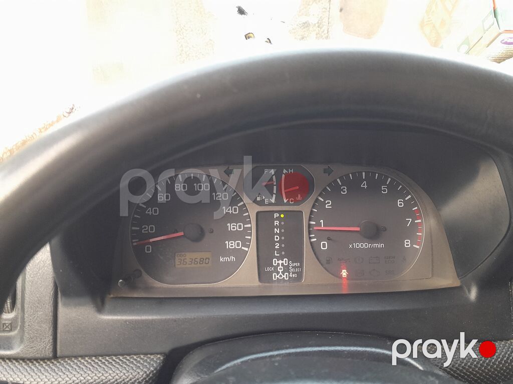 Mitsubishi Pajero IO (5 qapı), ağ rəng, avtomatik ötürücü. - Tam — Avtomobillər, Digah (3)