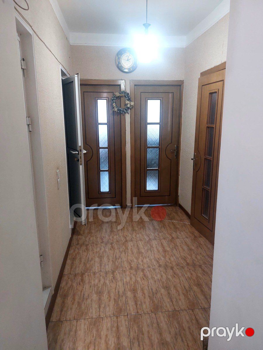Satılır 2 otaqlı köhnə tikili 70 m² — Mənzil, Bakı (9)