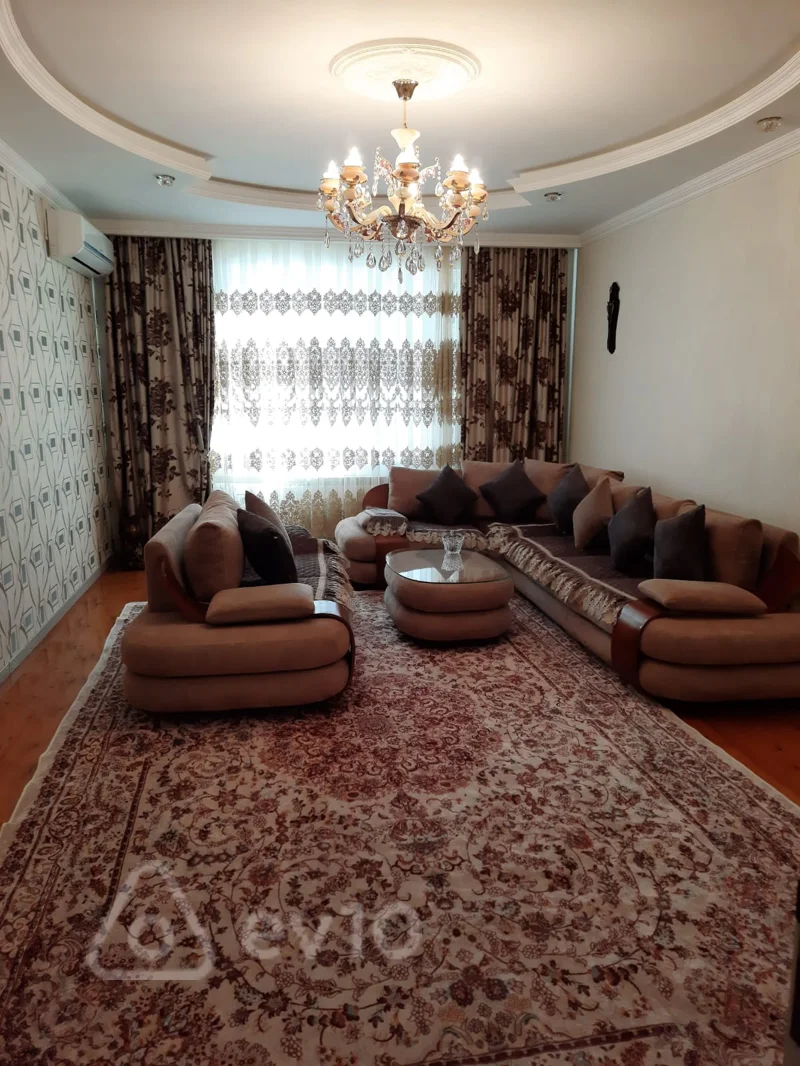 3 otaqlı mənzil, 130 m², Rahib Memmedov kucesi — kirayə — Bakı