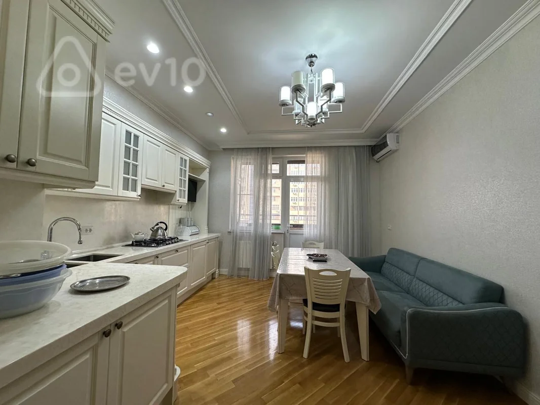 4 otaqlı mənzil, 176 m², 28may metrosunun yaxınlığı — kirayə — Mənzil, Bakı (8)