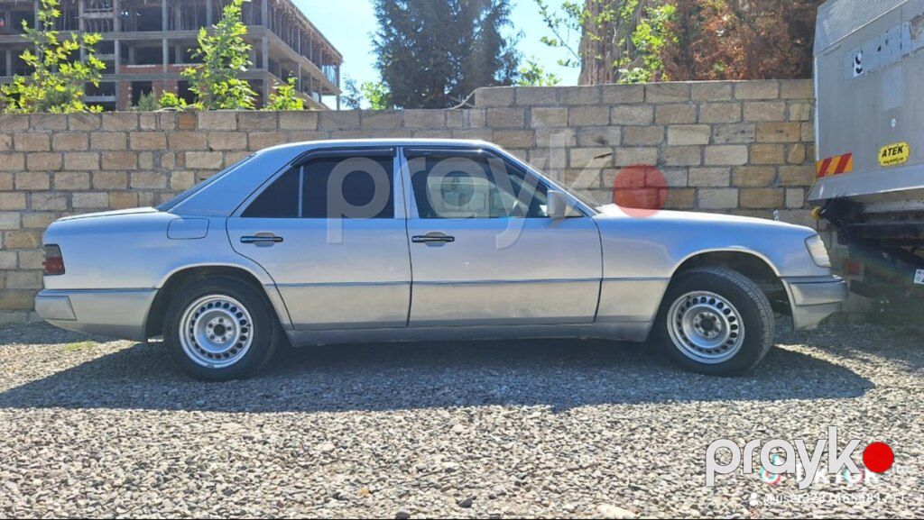 Mercedes 200 E, 2.0 L, 1993 il, 858 550 km — Avtomobillər, Quba (2)