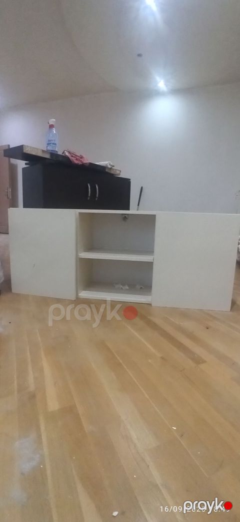 Ağ rəngli aşağı hündürlüklü TV/komod tipli dolab - Material — Bakı