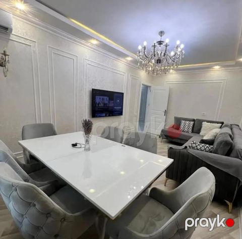 Satılır 3 otaqlı köhnə tikili 80 m² — Bakı