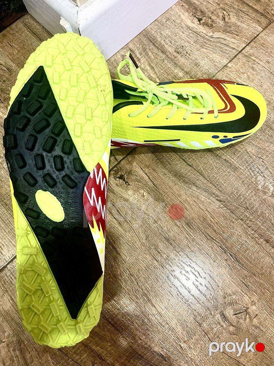 Nike butsları — Geyim, ayakkabı, aksesuarlar, Bakı (2)