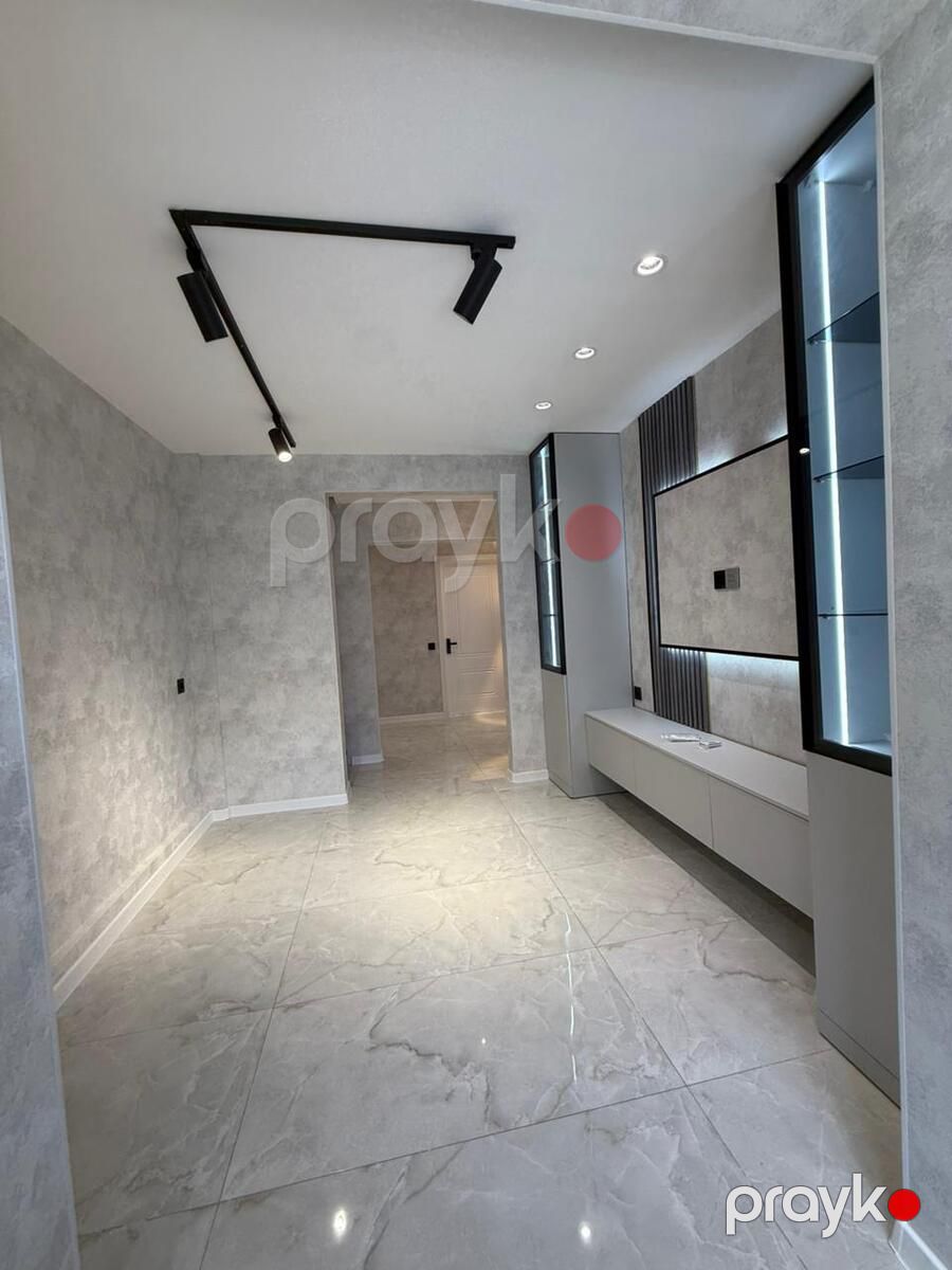 Satılır 4 otaqlı köhnə tikili 80 m² — Mənzil, Bakı (2)