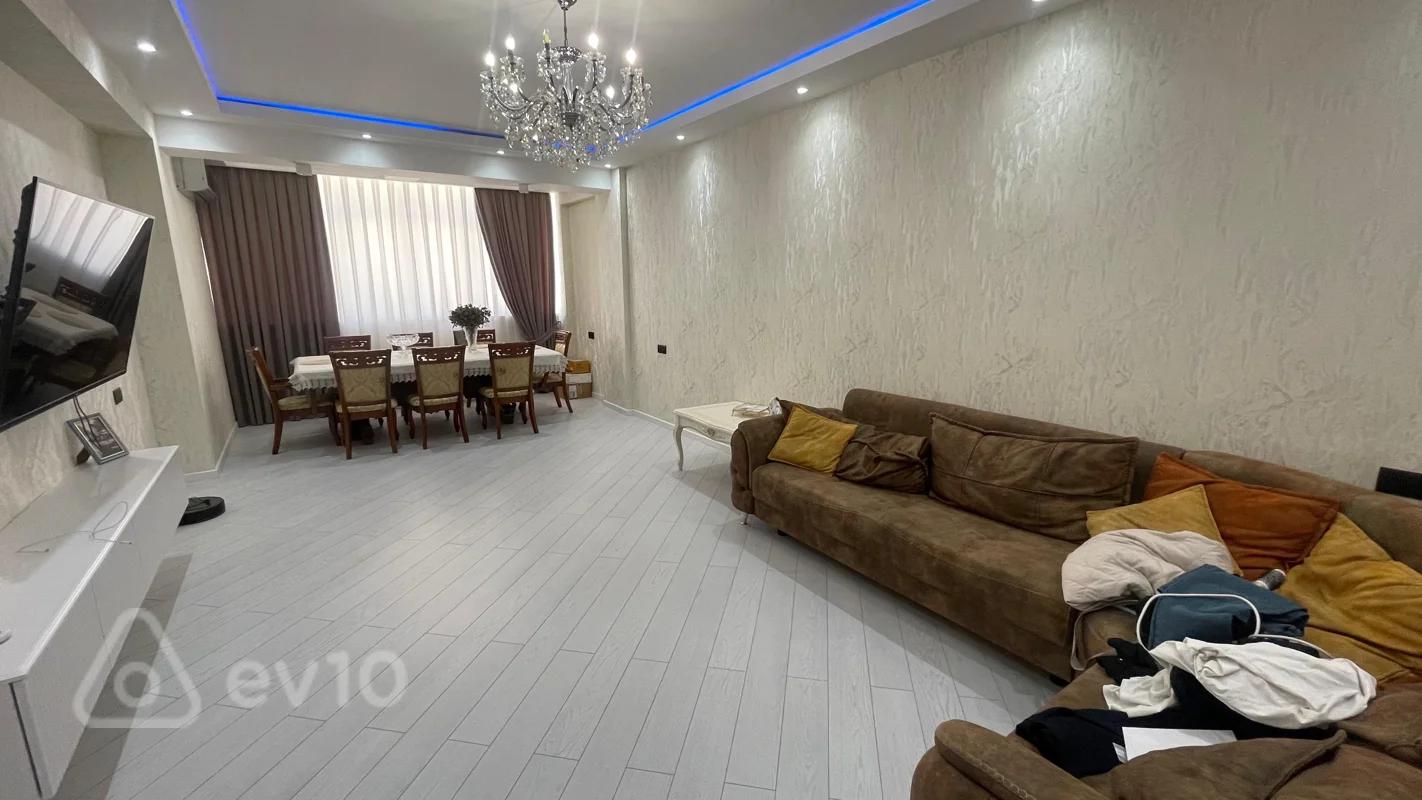 4 otaqlı mənzil, 135 m², Məhəmməd Hadi küçəsi — Mənzil, Bakı (2)