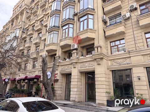 Satılır obyekt 68 m² — Bakı