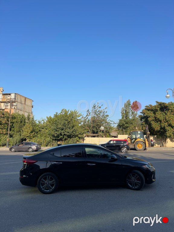 Hyundai Elantra, 2.0 L, 2018 il, 185 000 km — Avtomobillər, Bakı (9)