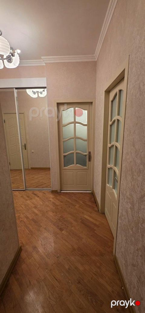 İcarəyə verilir 5 otaqlı köhnə tikili 120 m² — Bakı