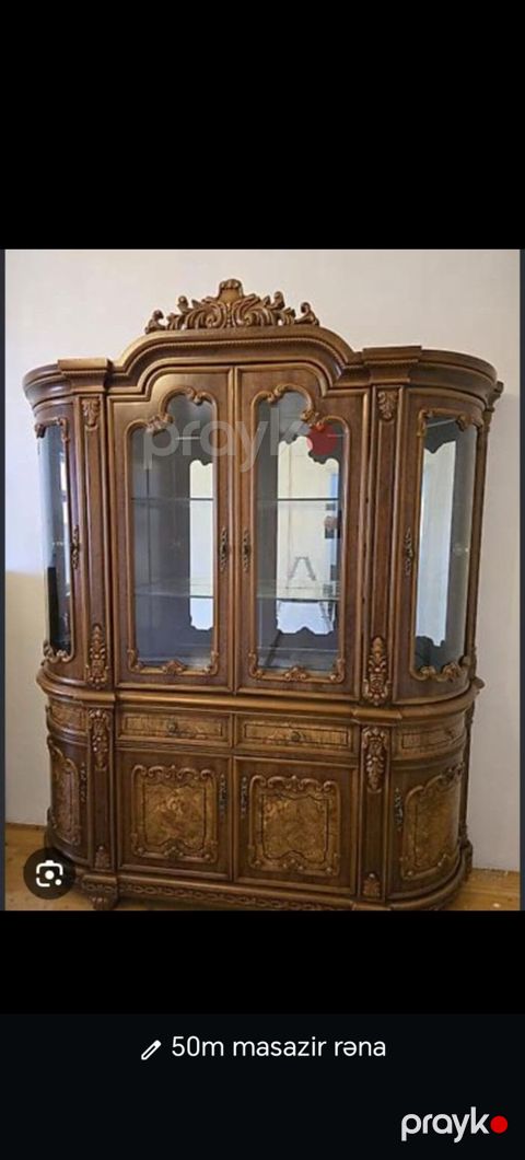Klassik üslubda böyük vitrin-bufet - Material: ağac (klassik qəhvəyi — Saray