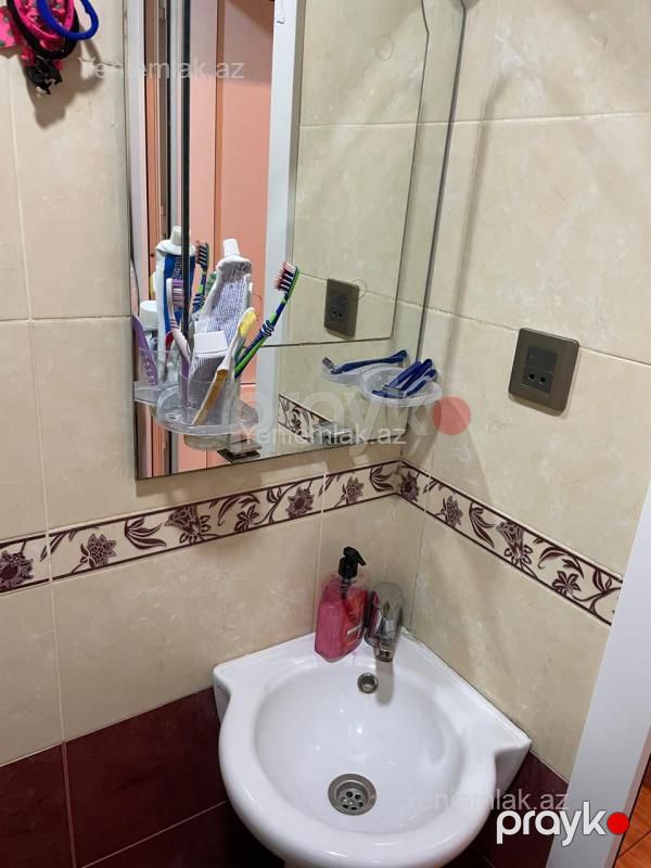 Satılır 2 otaqlı Bina evi menzil (Köhnə tikili), 65 m², Nərimanov rayonu — Mənzil, Bakı (10)