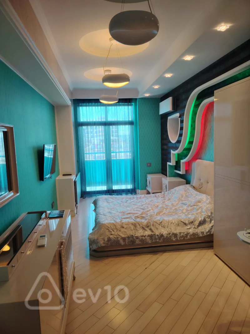 3 otaqlı mənzil, 190 m², 8 noyabr prospekti — kirayə — Mənzil, Bakı (9)