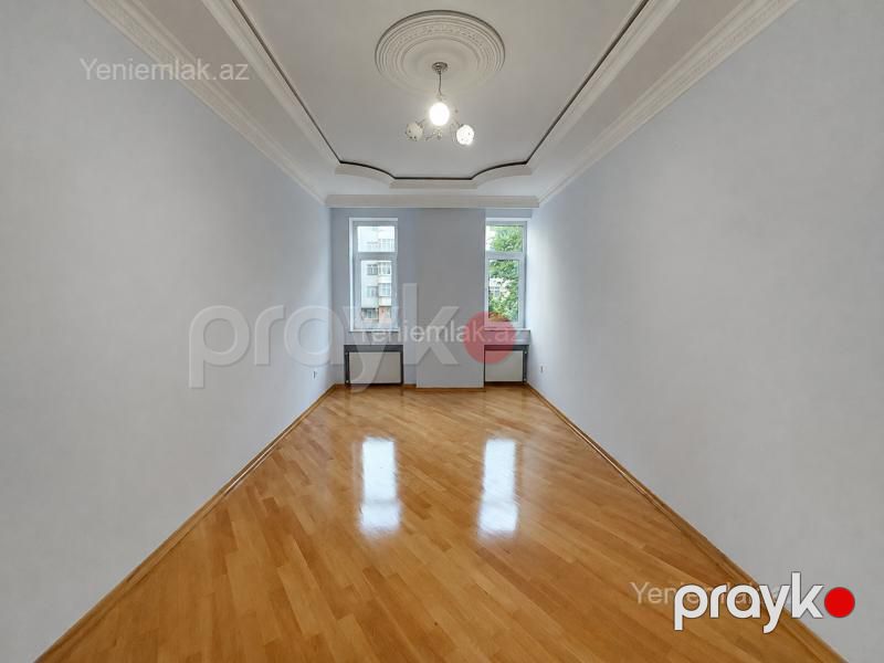 Satılır 3 otaqlı Bina evi menzil (Yeni tikili), 132 m², Yasamal rayonu — Mənzil, Bakı (5)