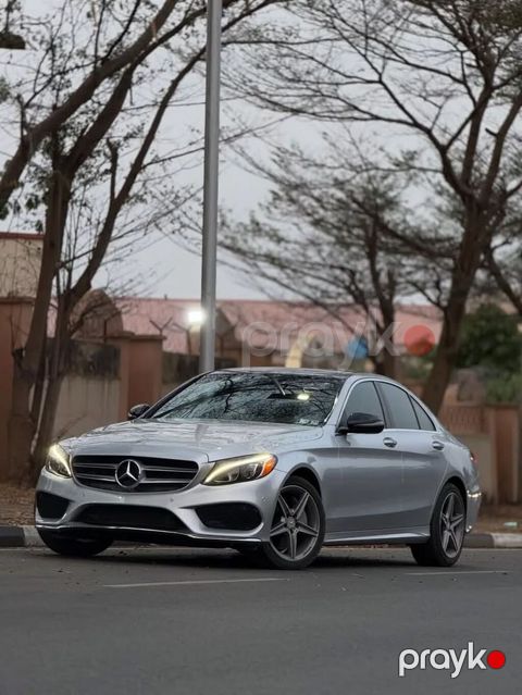 Mercedes-Benz E 300: 2 l 2015 il Sedan — Bakı