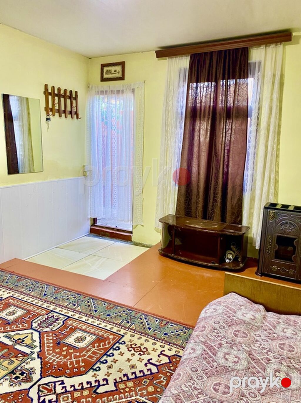 Orta temirli heyet evidi astanofkaya yaxin evdi. ev yalniz xanimlara — Mənzil, Bakı (2)