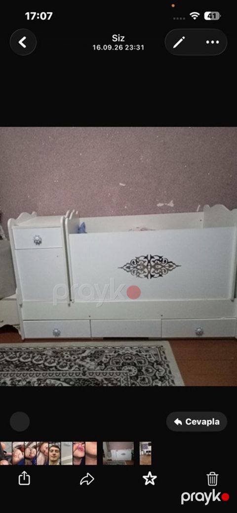 Ağ rəngli uşaq beşiyi – çoxfunksiyalı modellə Xüsusiyyətlər: - Yan — Bərdə