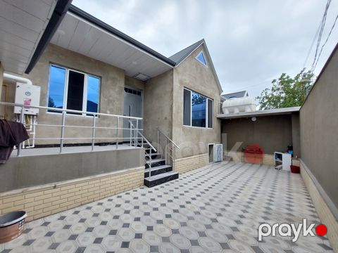 Satılır 3 otaqlı həyət evi/bağ evi 100 m² — Bakı