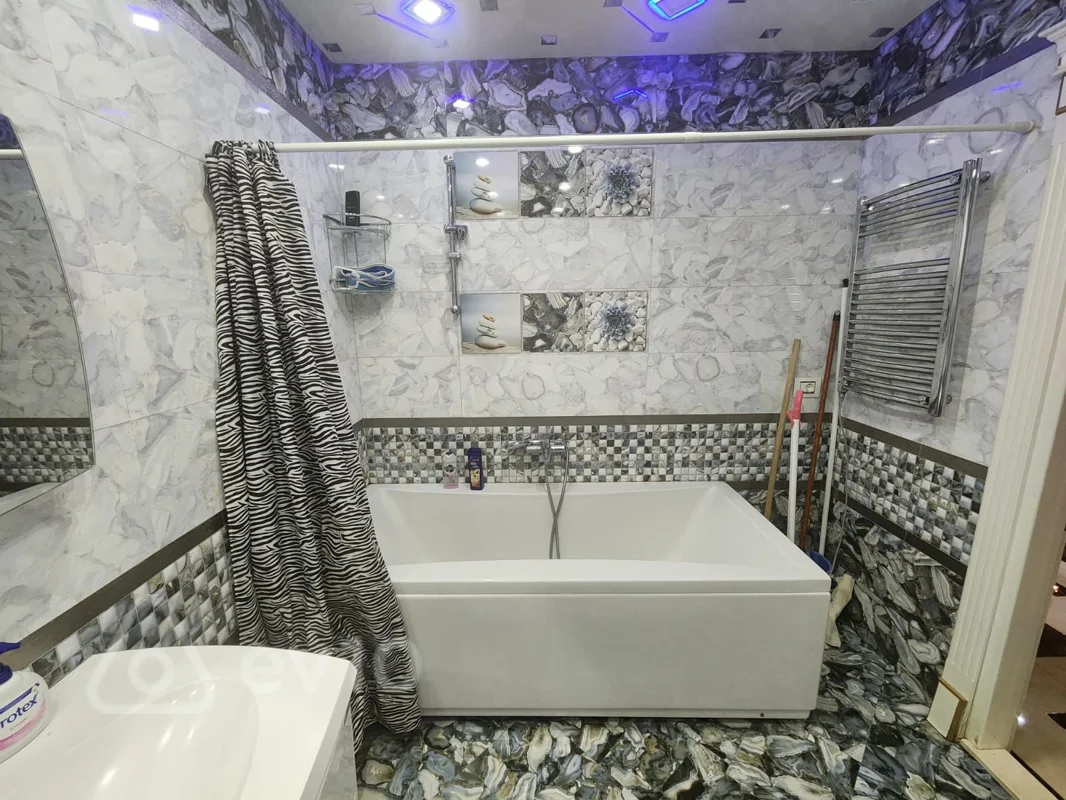 2 otaqlı mənzil, 80 m², Neftçilər prospekti — kirayə — Mənzil, Bakı (9)